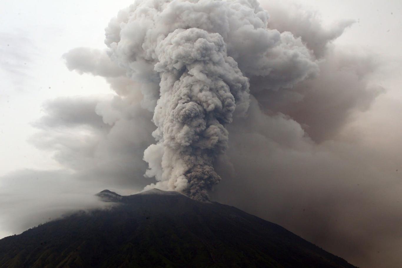 Agung Yanardağı'nda volkanik hareketlilik arttı